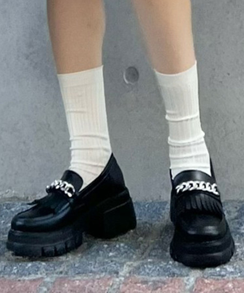 TITTY&CO.（ティティーアンドコー）の「【TITTY&CO.】厚底チェーンローファー（ローファー・レディース・ブラック・SMALL/MEDIUM）」の5枚目の写真