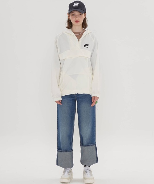 23.65（イーシプサムチョンユクオ）の「【23.65/イーシプサムチョンユクオ】V2 SNEAKER/ユニセックスボリュームソールスニーカー（スニーカー・レディース・マルチ/ホワイト/ブラック/ホワイト×ホワイト/ブラック系その他/ホワイト系その他・24.0cm/26.0cm/27.0cm/25.0cm/23.0cm）」の14枚目の写真