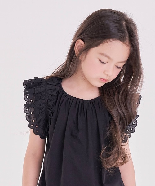 Rora(ローラ)の「トワレ 肩レース tシャツ(Tシャツ/カットソー・キッズ・ブラック・150cm/130cm/100cm/140cm/110cm/120cm)」の4枚目の写真
