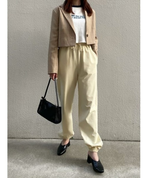 MOUSSY(マウジー)の「CUT EASY パンツ(スウェットパンツ・レディース・ブラック/キナリ・2/1)」の22枚目の写真
