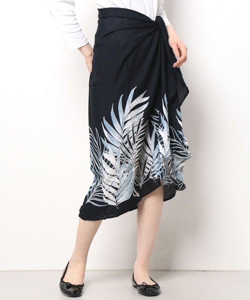 Maunaloa(マウナロア)の「【Maunaloa】リノパマパレオスカート(スカート・レディース・ブラック×ホワイト/ブラック×レッド・FREE)」の2枚目の写真