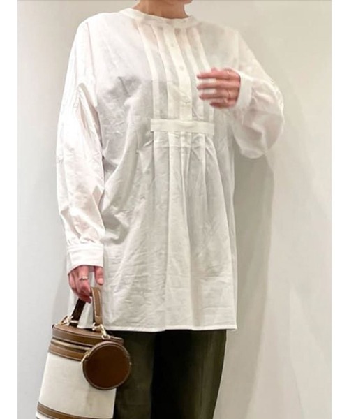 Lugnoncure(ルノンキュール)の「タックシャツ(シャツ/ブラウス・レディース・ベージュ/オフホワイト/イエロー・フリ-)」の2枚目の写真