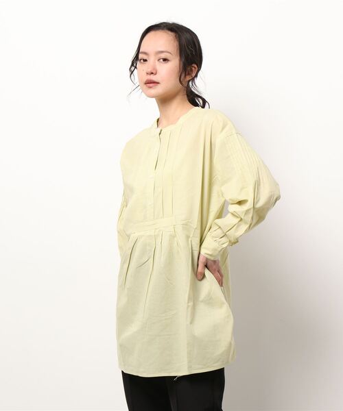 Lugnoncure(ルノンキュール)の「タックシャツ(シャツ/ブラウス・レディース・ベージュ/オフホワイト/イエロー・フリ-)」の6枚目の写真