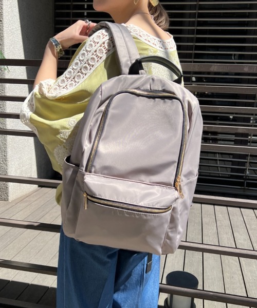 Chez toi(シェトワ)の「【WEB限定】9ポケットリュック(バックパック/リュック・レディース・グレー/カーキ/ブラック/ネイビー・FREE)」の3枚目の写真
