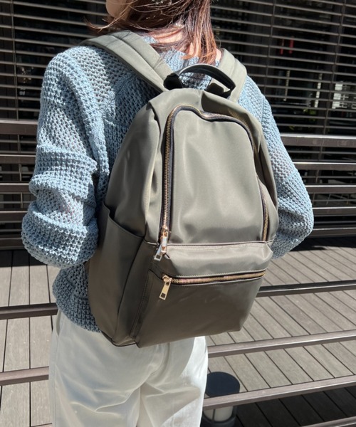 Chez toi(シェトワ)の「【WEB限定】9ポケットリュック(バックパック/リュック・レディース・グレー/カーキ/ブラック/ネイビー・FREE)」の4枚目の写真