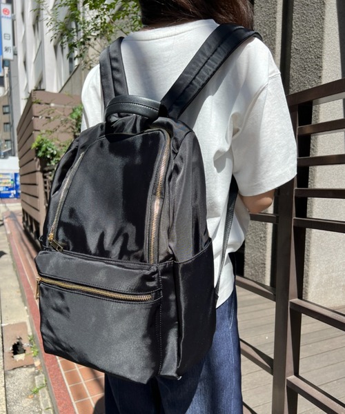 Chez toi(シェトワ)の「【WEB限定】9ポケットリュック(バックパック/リュック・レディース・グレー/カーキ/ブラック/ネイビー・FREE)」の16枚目の写真