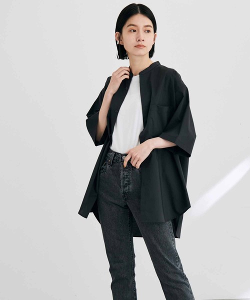 ADAM ET ROPE'（アダムエロペ）の「【TOOLIGHT】TC バンドカラーシャツ/セットアップ対応/超軽量/ストレッチ性/吸水速乾性/イージーケア（シャツ/ブラウス・メンズ・ブラック/ダークグリーン/ブラウン系その他・S/M/L/XL）」の22枚目の写真