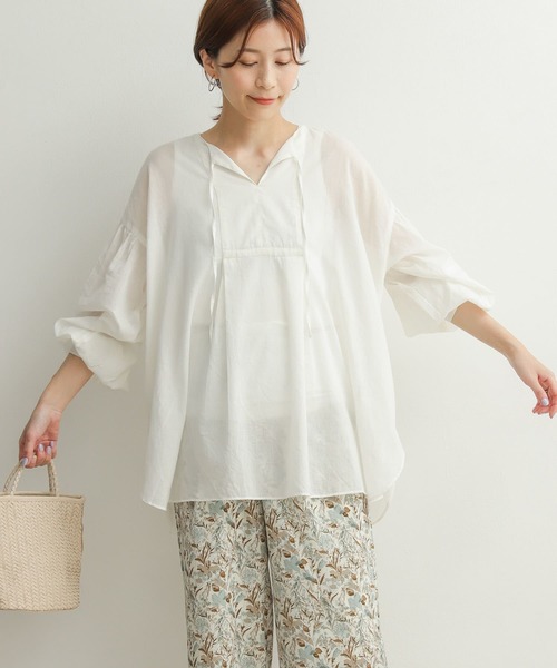 URBAN RESEARCH DOORS（アーバンリサーチドアーズ）の「コットンボイルノーカラーシャツ（シャツ/ブラウス・レディース・ブラック/オフホワイト/ブルー・MEDIUM）」の14枚目の写真