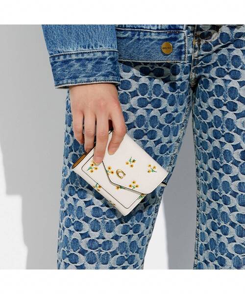 COACH（コーチ）の「ウィン スモール ウォレット ウィズ フローラル
