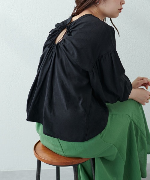 natural couture（ナチュラルクチュール）の「ギャザースリットバックシャンブラウス（シャツ/ブラウス・レディース・オフホワイト/サックスブルー/チェック/ブラック/ピンク・FREE）」の13枚目の写真