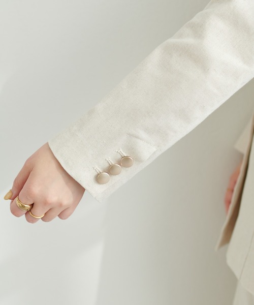 natural couture（ナチュラルクチュール）の「ちょっと大人な綿麻金釦テーラージャケット（テーラードジャケット・レディース・ベージュ/ライトベージュ/ネイビー/サックスブルー・FREE）」の8枚目の写真