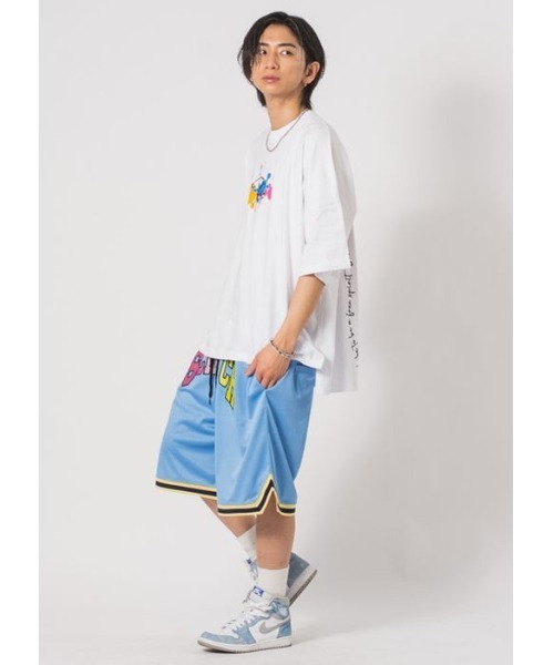 RE730（アールイーセブンサーティー）の「RE730  スニーカープリントモンスターシルエットTシャツ（Tシャツ/カットソー・メンズ・ブラック/オフホワイト/グリーン/ブルー・MEDIUM/LARGE）」の7枚目の写真