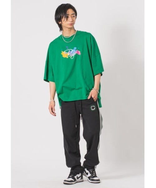 RE730（アールイーセブンサーティー）の「RE730  スニーカープリントモンスターシルエットTシャツ（Tシャツ/カットソー・メンズ・ブラック/オフホワイト/グリーン/ブルー・MEDIUM/LARGE）」の9枚目の写真