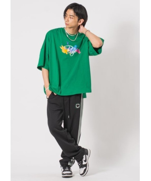 RE730（アールイーセブンサーティー）の「RE730  スニーカープリントモンスターシルエットTシャツ（Tシャツ/カットソー・メンズ・ブラック/オフホワイト/グリーン/ブルー・MEDIUM/LARGE）」の10枚目の写真