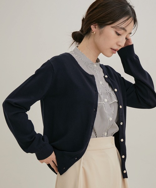 VIS(ビス)の「【UVケア】【BIO LIFE】色々釦クルーカーディガン(カーディガン/ボレロ・レディース・ダークグリーン/ネイビー/オフホワイト/ピンク・M/L)」の4枚目の写真