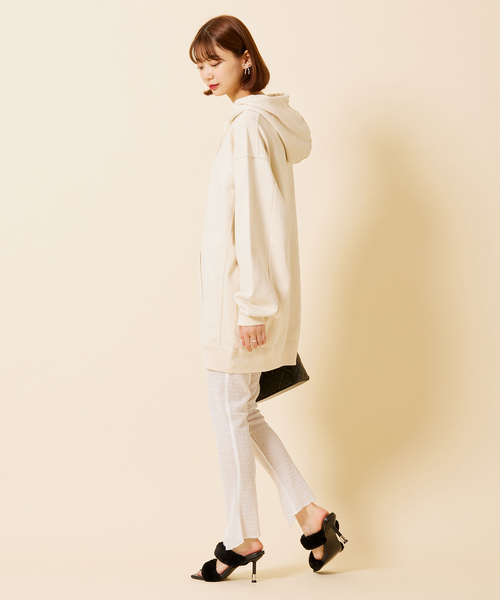 U by SPICK&SPAN（ユーバイスピックアンドスパン）の「スウェットワンピース（ワンピース・レディース・エメラルドブルー/ブラウン/アイボリー・FREE）」の8枚目の写真