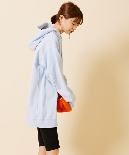 U by SPICK&SPAN（ユーバイスピックアンドスパン）の「スウェットワンピース（ワンピース・レディース・エメラルドブルー/ブラウン/アイボリー・FREE）」の18枚目の写真