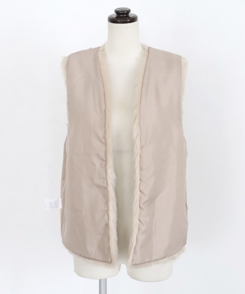 Pierrot(ピエロ)の「フェイクファーベスト(ベスト・レディース・チャコールグレー/モカ/ベージュ系その他・M)」の7枚目の写真