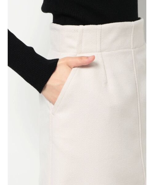 MERCURYDUO(マーキュリーデュオ)の「タイトミニスカート(スカート・レディース・ブラック/オフホワイト・SMALL/MEDIUM)」の7枚目の写真