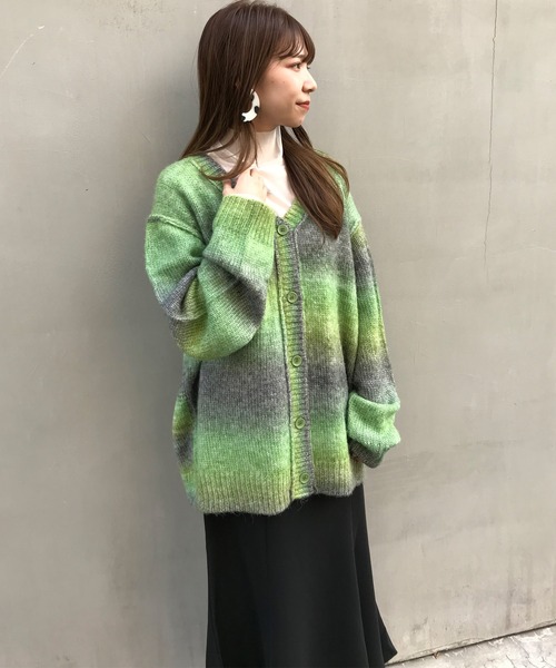 INGNI(イング)の「グラデーションニット/カーディガン(ニット/セーター・レディース・ピンク/ブルー/グリーン・M)」の4枚目の写真