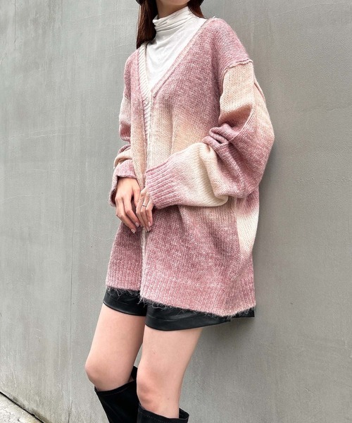 EVRIS（エヴリス）の「グラデーションニットカーディガン