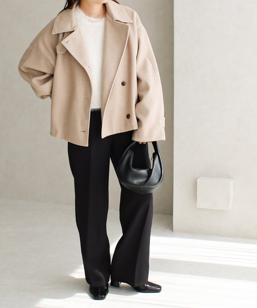 Social GIRL（ソーシャルガール）の「スタンド 2WAYカラー ショート丈 オーバーサイズ コート（その他アウター・レディース・ベージュ/モカ/グリーン/ブラック/アイボリー/ブラック×グリーン/ブラウン/チャコールグレー/ライトブラウン/グレー系その他/ブラウン系その他/ベージュ系その他/ホワイト系その他・L/M）」の20枚目の写真