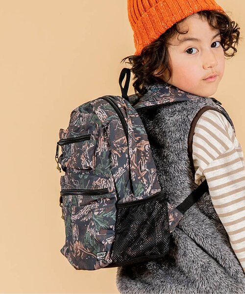 F.O.KIDS(エフオーキッズ)の「DAILY BACK PACK(バックパック/リュック・キッズ・カモフラージュ/ネイビー/ブラウン/ブラック・XS/S/MEDIUM/SMALL)」の1枚目の写真
