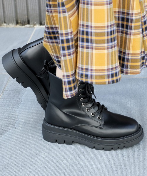 Honeys（ハニーズ）の「厚底レースアップブーツ（ブーツ・レディース・ブラック/ブラック系その他・S/M/L/LL）」の13枚目の写真