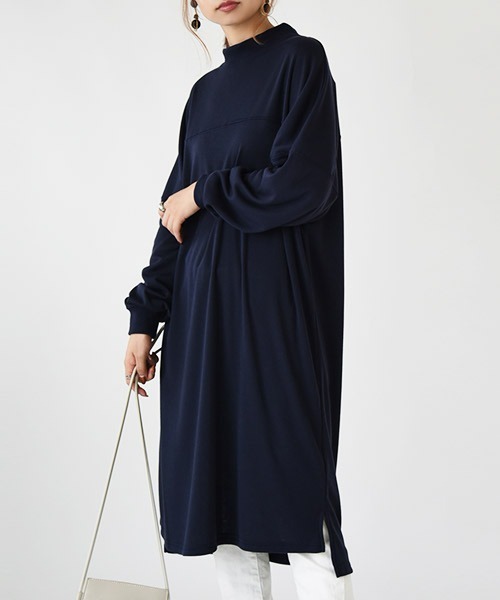 and it_(アンドイット)の「シアバター加工カットソーチュニック(チュニック・レディース・オートミール/ブラック/ネイビー/チャコール・L/M)」の4枚目の写真
