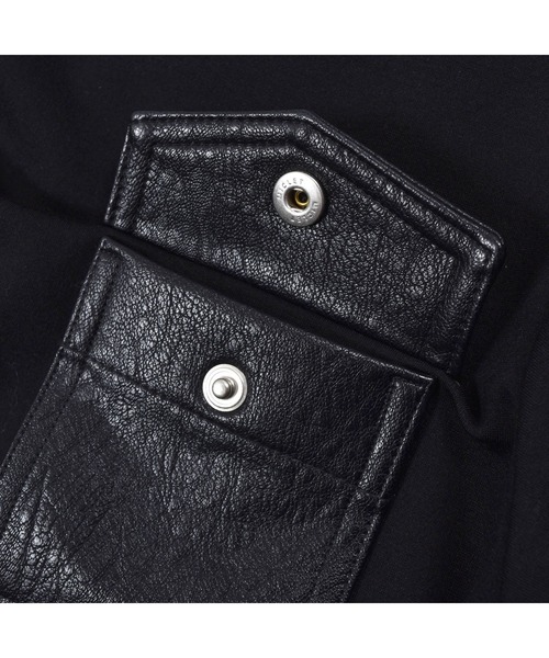 BeBe（ベベ）の「BeBe/ストレッチポンチポケットロゴバックプリントトレーナー(100~150cm)（スウェット・キッズ・イエロー/ブラック・110/120/150/130/100/140）」の19枚目の写真