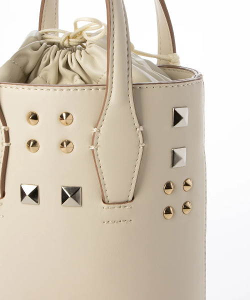 kakatoo（カカトゥ）の「カカトゥ kakatoo / ミックススタッズバケツ型2wayトート（ショルダーバッグ・レディース・アイボリー/ブラック/ラベンダー・FREE）」の21枚目の写真