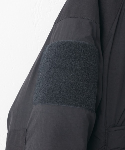 WHIMSIC(ウィムジック)の「【UNISEX/サイズ展開あり】パディングモンスターパーカー(ダウンジャケット/コート・メンズ・ホワイト/ブラック・1/2)」の19枚目の写真