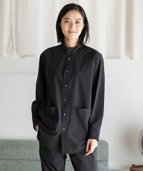 BRICK & SONS(ブリックアンドサンズ)の「リラックスバンドカラーシャツ<ブラック>(シャツ/ブラウス・メンズ・ブラック・XS/S/M/L/LL)」の7枚目の写真