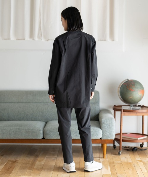 BRICK & SONS(ブリックアンドサンズ)の「リラックスバンドカラーシャツ<ブラック>(シャツ/ブラウス・メンズ・ブラック・XS/S/M/L/LL)」の10枚目の写真