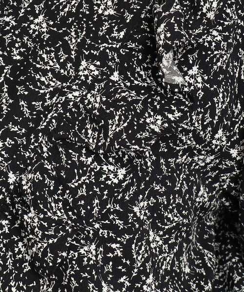 DRESKIP（ドレスキップ）の「◆ボタニカルプリントVフリルブラウス（シャツ/ブラウス・レディース・ホワイト系3/ブラック系/黄緑系1・02/03/04）」の14枚目の写真