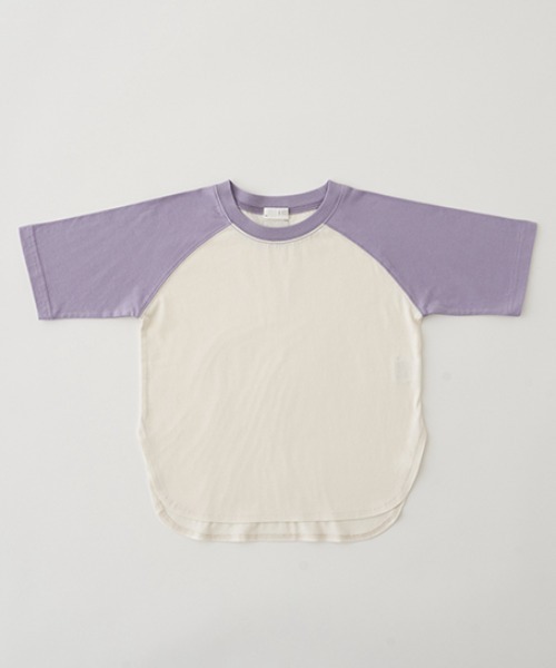 b・ROOM(ビールーム)の「【型崩れしないやわらかコットン】シンプルビッグラグラン半袖Tシャツ(Tシャツ/カットソー・キッズ・グレイッシュベージュ/パープル/イエロー/ミント/チャコール/モカ・110cm/120cm/130cm/140cm/150cm/100cm)」の5枚目の写真
