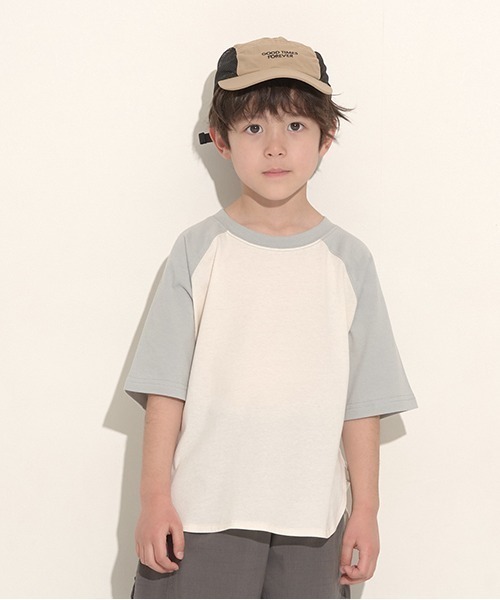 b・ROOM(ビールーム)の「【型崩れしないやわらかコットン】シンプルビッグラグラン半袖Tシャツ(Tシャツ/カットソー・キッズ・グレイッシュベージュ/パープル/イエロー/ミント/チャコール/モカ・110cm/120cm/130cm/140cm/150cm/100cm)」の4枚目の写真