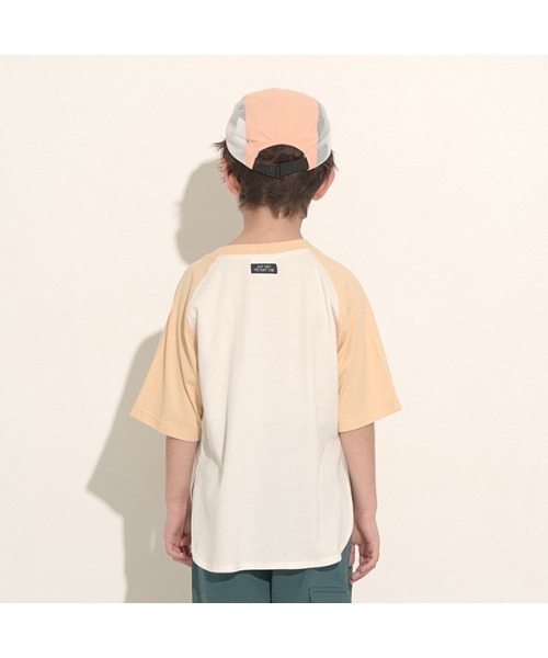 b・ROOM(ビールーム)の「【型崩れしないやわらかコットン】シンプルビッグラグラン半袖Tシャツ(Tシャツ/カットソー・キッズ・グレイッシュベージュ/パープル/イエロー/ミント/チャコール/モカ・110cm/120cm/130cm/140cm/150cm/100cm)」の11枚目の写真