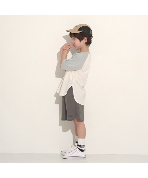 b・ROOM(ビールーム)の「【型崩れしないやわらかコットン】シンプルビッグラグラン半袖Tシャツ(Tシャツ/カットソー・キッズ・グレイッシュベージュ/パープル/イエロー/ミント/チャコール/モカ・110cm/120cm/130cm/140cm/150cm/100cm)」の12枚目の写真