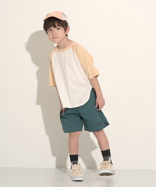 b・ROOM(ビールーム)の「【型崩れしないやわらかコットン】シンプルビッグラグラン半袖Tシャツ(Tシャツ/カットソー・キッズ・グレイッシュベージュ/パープル/イエロー/ミント/チャコール/モカ・110cm/120cm/130cm/140cm/150cm/100cm)」の18枚目の写真