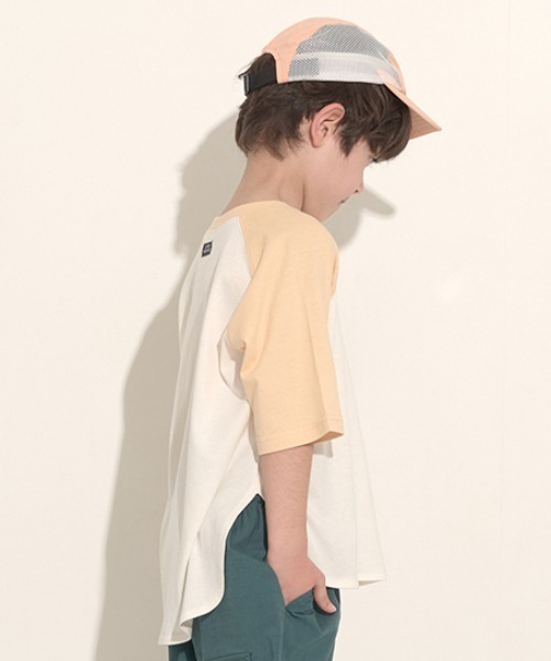 b・ROOM(ビールーム)の「【型崩れしないやわらかコットン】シンプルビッグラグラン半袖Tシャツ(Tシャツ/カットソー・キッズ・グレイッシュベージュ/パープル/イエロー/ミント/チャコール/モカ・110cm/120cm/130cm/140cm/150cm/100cm)」の17枚目の写真