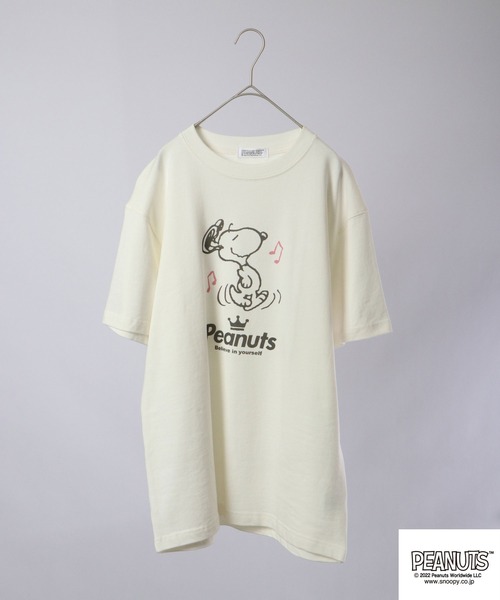 PEANUTS（ピーナッツ）の「PEANUTS スヌーピー 音楽イラスト ピグメント加工 半袖Tシャツ（Tシャツ/カットソー・レディース・カーキ系1/カーキ/ネイビー系1/カーキ系/ネイビー/ネイビー系/カーキ系2/ネイビー系2/ホワイト系/ホワイト/ホワイト系1/ホワイト系2/オレンジ/オレンジ系1/サックスブルー/オレンジ系2/サックスブルー系2/オレンジ系/サックスブルー系/サックスブルー系1/アイボリー系2/アイボリー/アイボリー系1/アイボリー系・M/3L/S/LL/4L/L）」の6枚目の写真