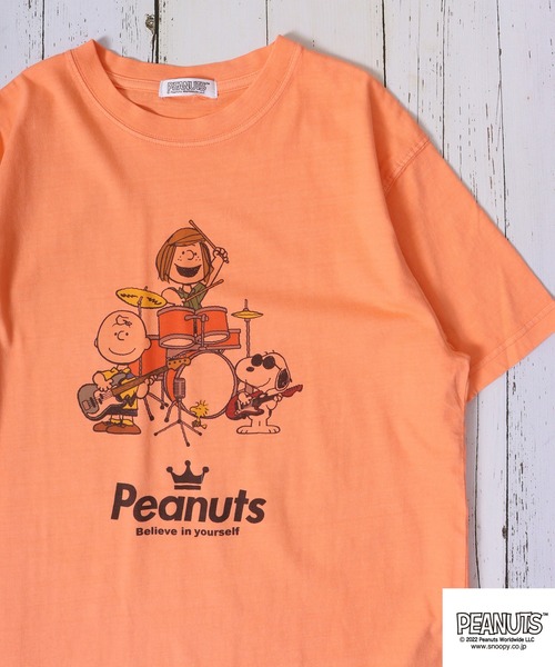 PEANUTS（ピーナッツ）の「PEANUTS スヌーピー 音楽イラスト ピグメント加工 半袖Tシャツ（Tシャツ/カットソー・レディース・カーキ系1/カーキ/ネイビー系1/カーキ系/ネイビー/ネイビー系/カーキ系2/ネイビー系2/ホワイト系/ホワイト/ホワイト系1/ホワイト系2/オレンジ/オレンジ系1/サックスブルー/オレンジ系2/サックスブルー系2/オレンジ系/サックスブルー系/サックスブルー系1/アイボリー系2/アイボリー/アイボリー系1/アイボリー系・M/3L/S/LL/4L/L）」の22枚目の写真