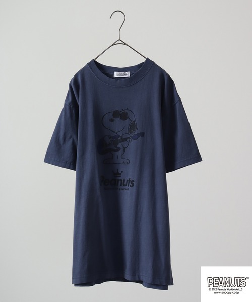 PEANUTS（ピーナッツ）の「PEANUTS スヌーピー 音楽イラスト ピグメント加工 半袖Tシャツ（Tシャツ/カットソー・レディース・カーキ系1/カーキ/ネイビー系1/カーキ系/ネイビー/ネイビー系/カーキ系2/ネイビー系2/ホワイト系/ホワイト/ホワイト系1/ホワイト系2/オレンジ/オレンジ系1/サックスブルー/オレンジ系2/サックスブルー系2/オレンジ系/サックスブルー系/サックスブルー系1/アイボリー系2/アイボリー/アイボリー系1/アイボリー系・M/3L/S/LL/4L/L）」の13枚目の写真