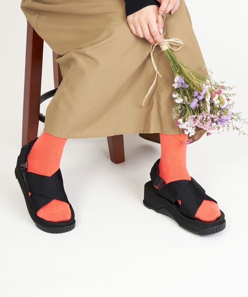 SHAKA(シャカ)の「SHAKA 別注 厚底 SK-109 FIESTA PLATFORM 24SS新作(サンダル・レディース・モカ/ベージュ系その他/ブラック/バーガンディー・22cm/23cm/25cm/26cm/24cm)」の18枚目の写真