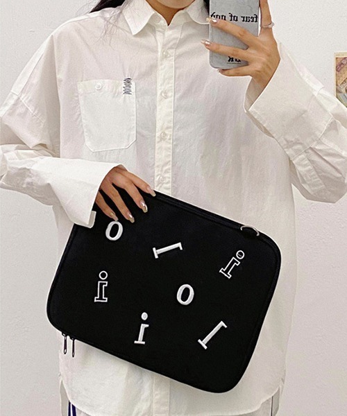 c.u.l(シーユーエル)の「大きいサイズにも対応 ショルダーひも付き タブレットケース iPadケース PCケース ipd9(PC・タブレットケース・レディース・ピンク/ブラック/ベージュ/グリーン・FREE)」の5枚目の写真