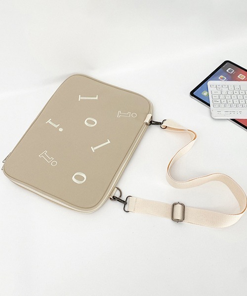 c.u.l(シーユーエル)の「大きいサイズにも対応 ショルダーひも付き タブレットケース iPadケース PCケース ipd9(PC・タブレットケース・レディース・ピンク/ブラック/ベージュ/グリーン・FREE)」の12枚目の写真