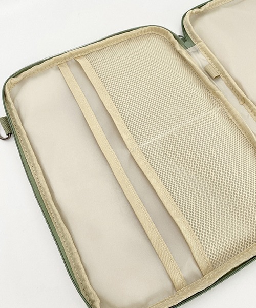 c.u.l(シーユーエル)の「大きいサイズにも対応 ショルダーひも付き タブレットケース iPadケース PCケース ipd9(PC・タブレットケース・レディース・ピンク/ブラック/ベージュ/グリーン・FREE)」の20枚目の写真