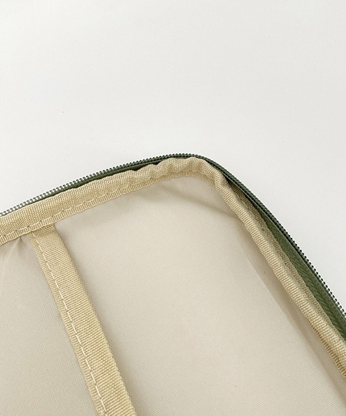 c.u.l(シーユーエル)の「大きいサイズにも対応 ショルダーひも付き タブレットケース iPadケース PCケース ipd9(PC・タブレットケース・レディース・ピンク/ブラック/ベージュ/グリーン・FREE)」の21枚目の写真