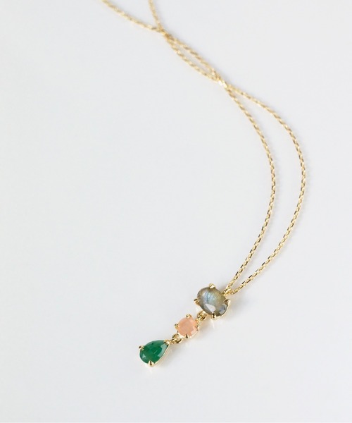 anq.（アンク）の「「anq.」SV925・グリーンオニキス/ラブラドライト/ガーネット　ネックレス（ネックレス・レディース・グリーン/レッド/グレー・ONE SIZE/ONESIZE）」の2枚目の写真